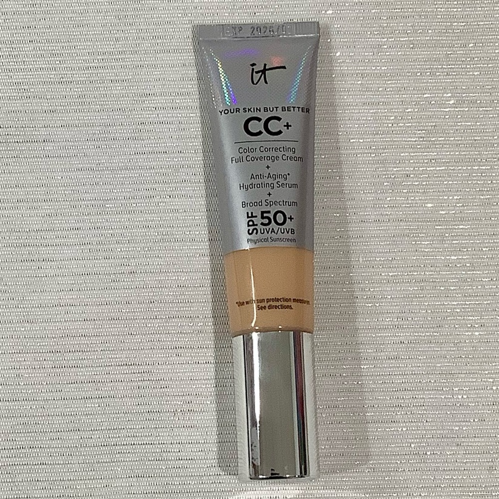 NEW - IT Cosmetics CC+ Color Correcting Full Coverage Cream With SPF 50+ Medium